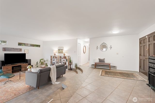 8617 Semiahmoo Drive, Blaine, WA 98230