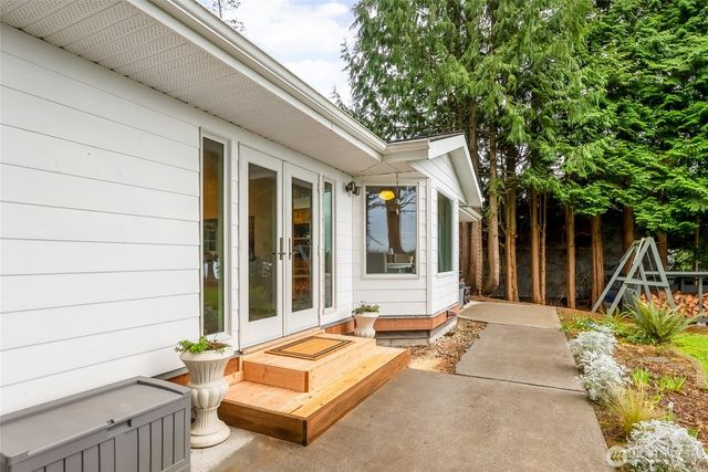 8617 Semiahmoo Drive, Blaine, WA 98230