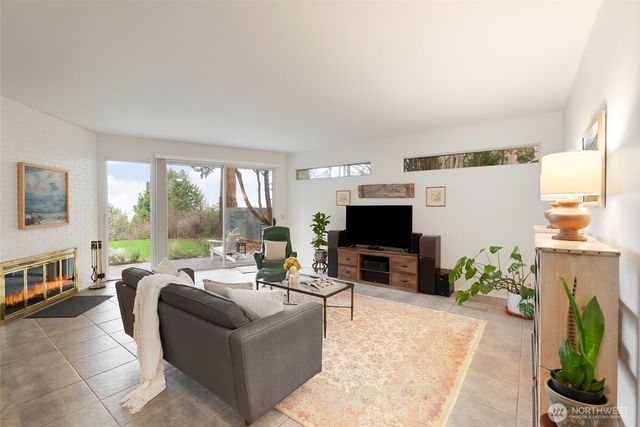 8617 Semiahmoo Drive, Blaine, WA 98230