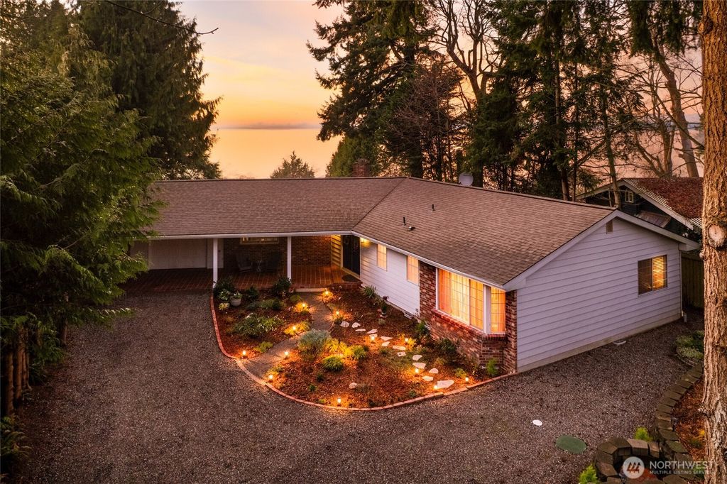 8617 Semiahmoo Drive, Blaine, WA 98230