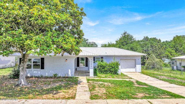 4489 Hancock Court, Chipley, FL 32428