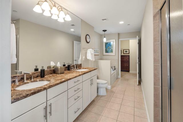 100 3rd Avenue S 607, Minneapolis, MN 55401