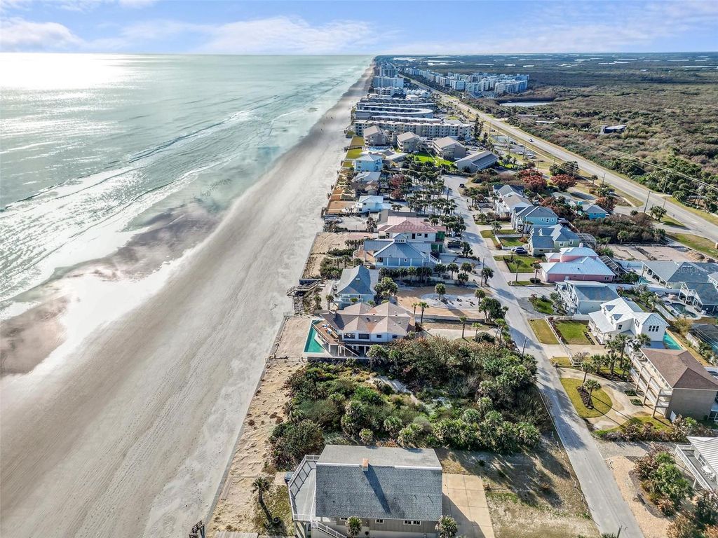 Image 12 of property listing at 4715 VAN KLEECK DRIVE, New Smyrna Beach, FL 32169