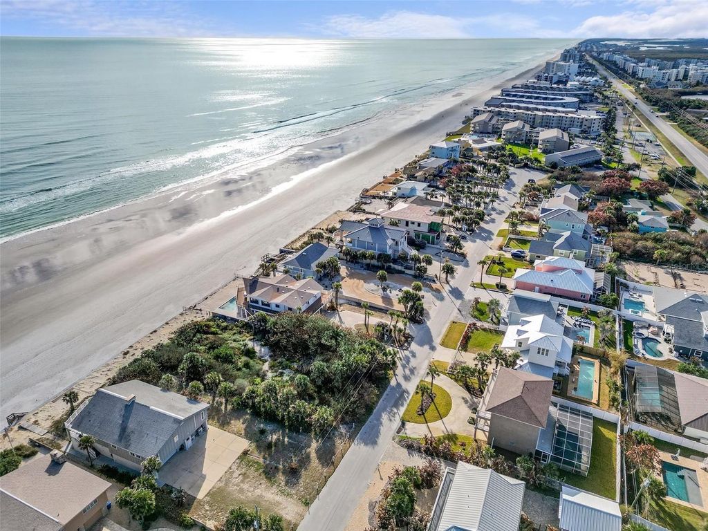 Image 13 of property listing at 4715 VAN KLEECK DRIVE, New Smyrna Beach, FL 32169