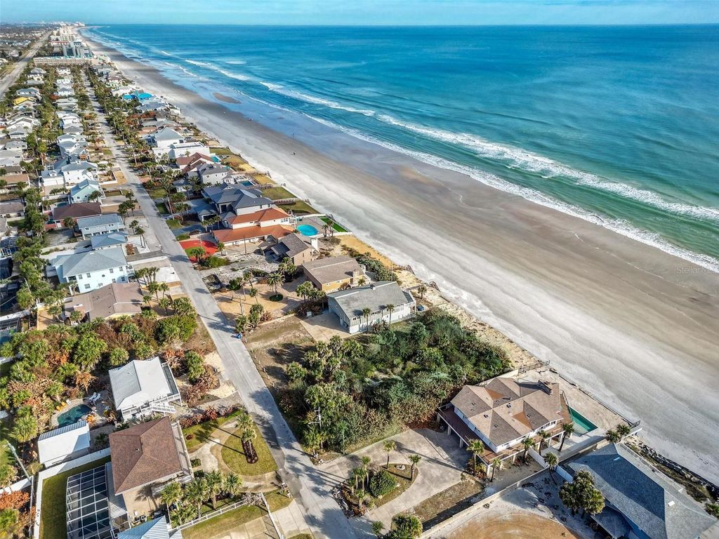 Image 14 of property listing at 4715 VAN KLEECK DRIVE, New Smyrna Beach, FL 32169