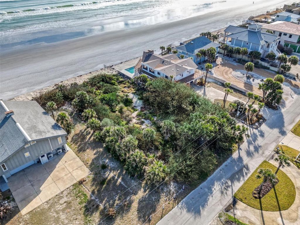 Image 10 of property listing at 4715 VAN KLEECK DRIVE, New Smyrna Beach, FL 32169