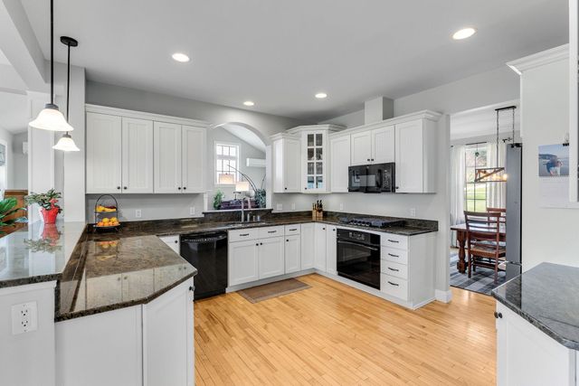 1 Naylor Road, Essex, VT 05452