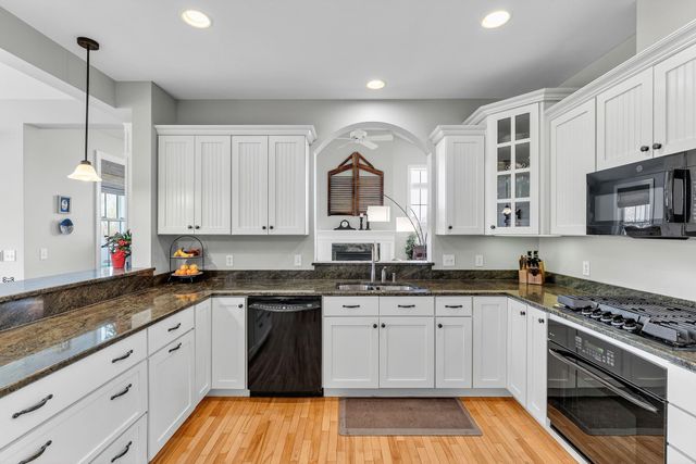 1 Naylor Road, Essex, VT 05452