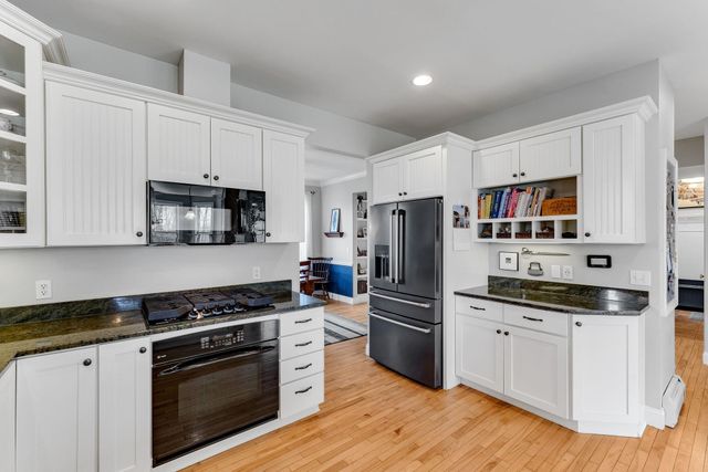 1 Naylor Road, Essex, VT 05452