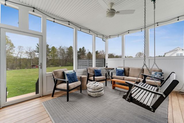1 Naylor Road, Essex, VT 05452
