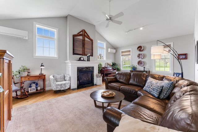 1 Naylor Road, Essex, VT 05452
