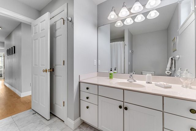 1 Naylor Road, Essex, VT 05452