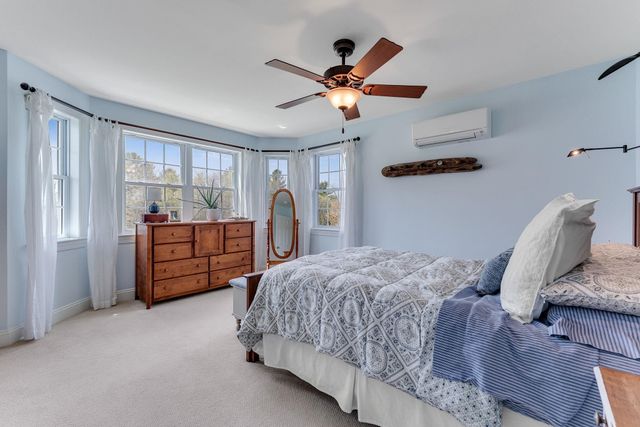 1 Naylor Road, Essex, VT 05452