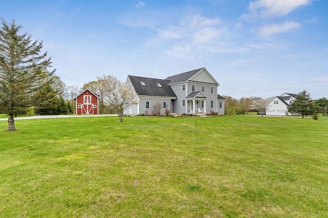 1 Naylor Road, Essex, VT 05452
