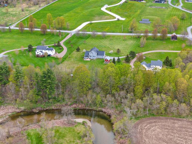 1 Naylor Road, Essex, VT 05452
