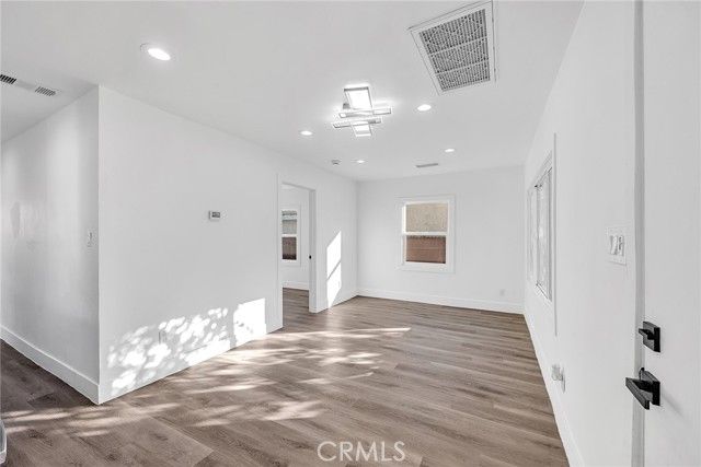 5414 3rd, Los Angeles, CA 90043