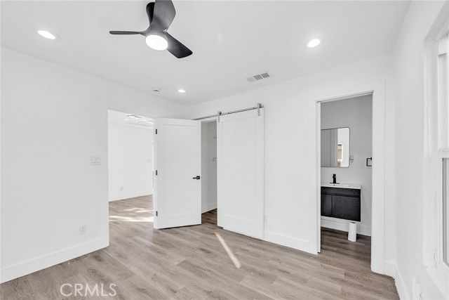 5414 3rd, Los Angeles, CA 90043