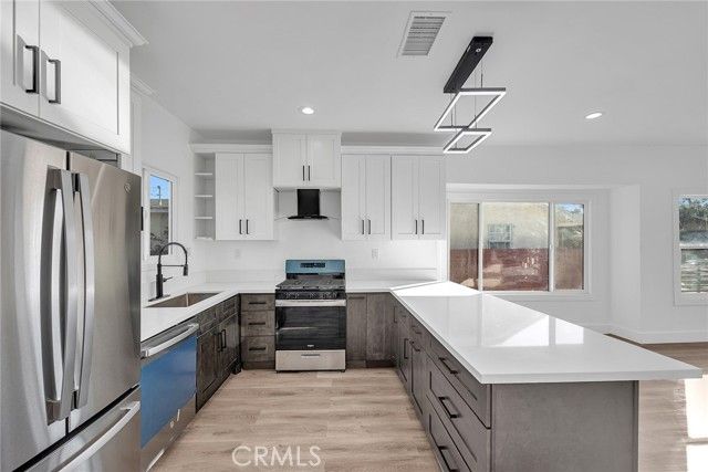 5414 3rd, Los Angeles, CA 90043