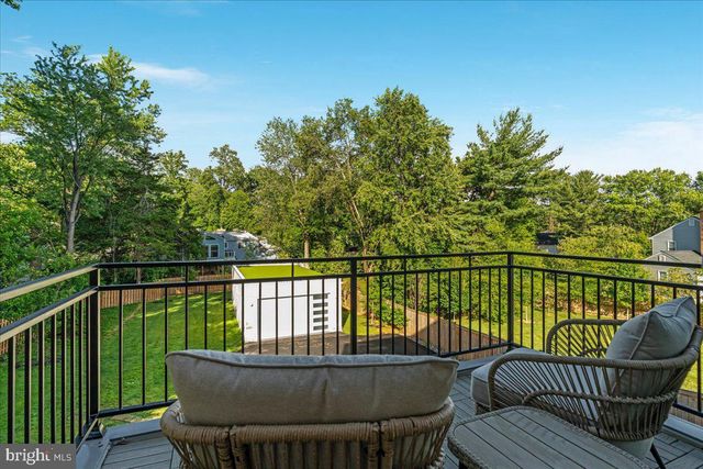 2841 EDGELEA RD, Vienna, VA 22181