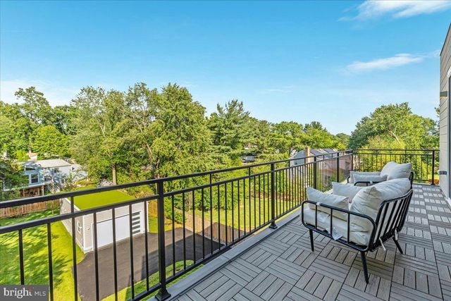 2841 EDGELEA RD, Vienna, VA 22181