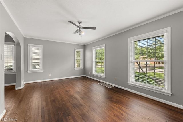 3290 Wooster Road, Rocky River, OH 44116