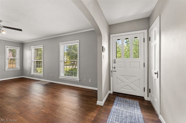3290 Wooster Road, Rocky River, OH 44116