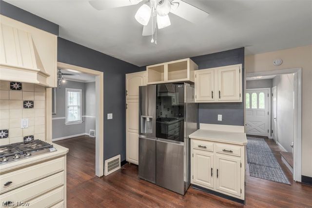 3290 Wooster Road, Rocky River, OH 44116
