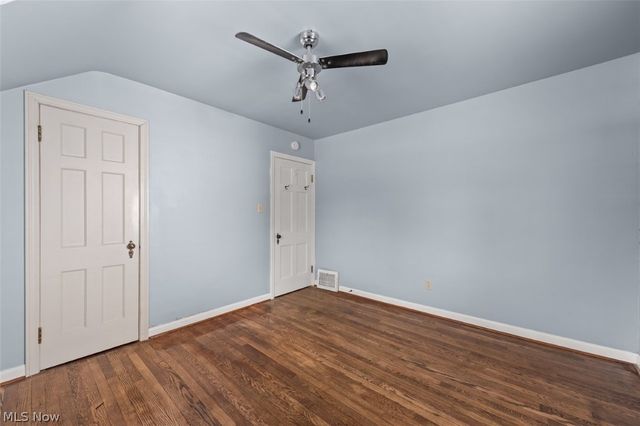 3290 Wooster Road, Rocky River, OH 44116