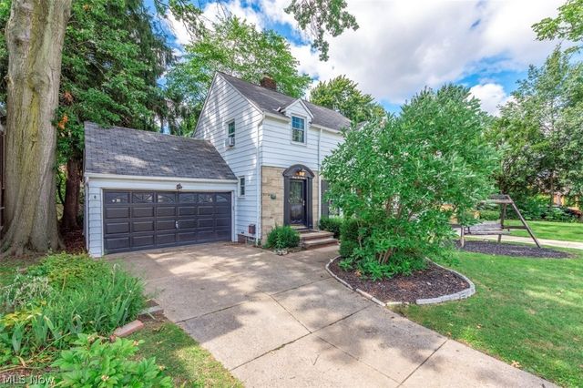 3290 Wooster Road, Rocky River, OH 44116