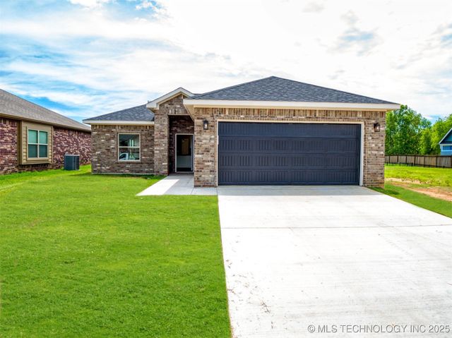 1190 Wild Indigo Circle, Calera, OK 74730