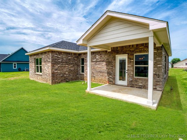 1190 Wild Indigo Circle, Calera, OK 74730