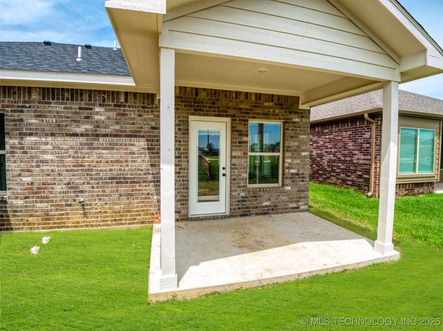 1190 Wild Indigo Circle, Calera, OK 74730