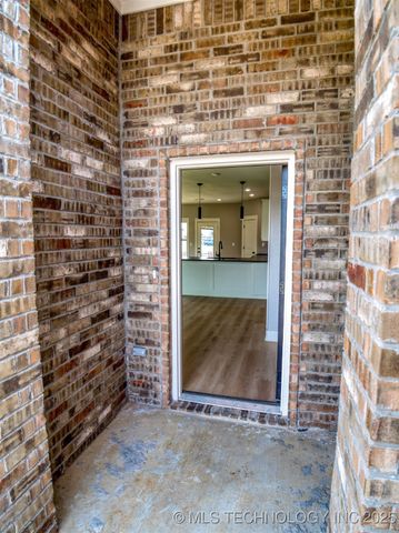 1190 Wild Indigo Circle, Calera, OK 74730