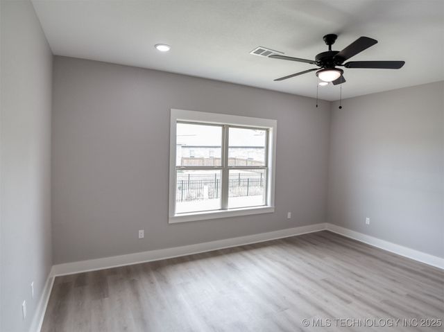 1190 Wild Indigo Circle, Calera, OK 74730