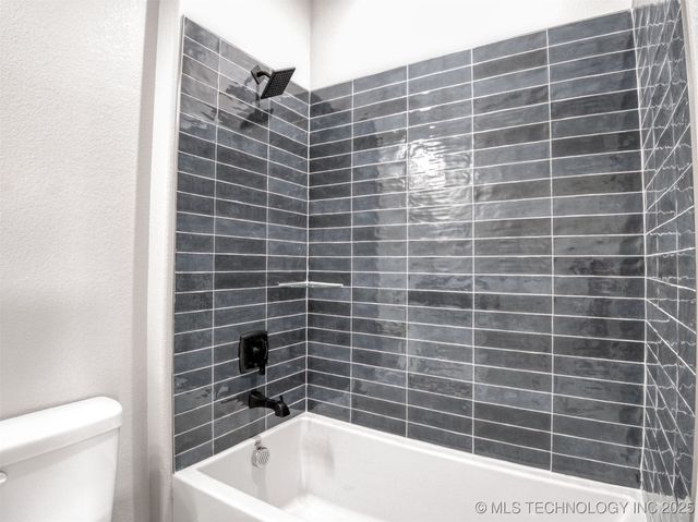 1190 Wild Indigo Circle, Calera, OK 74730