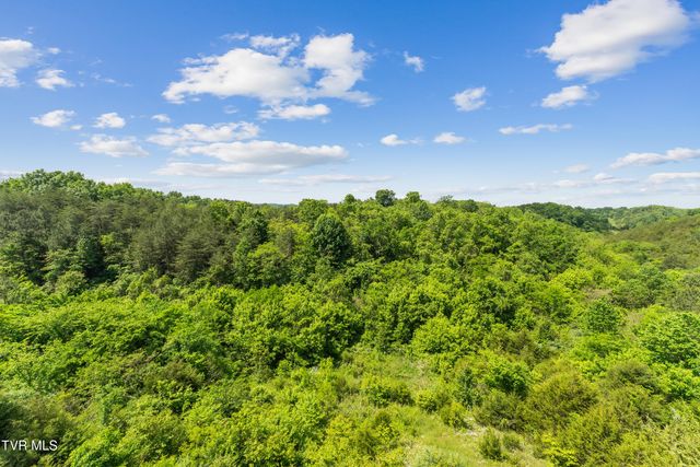 2083 Kerr Rd, Sevierville, TN 37876