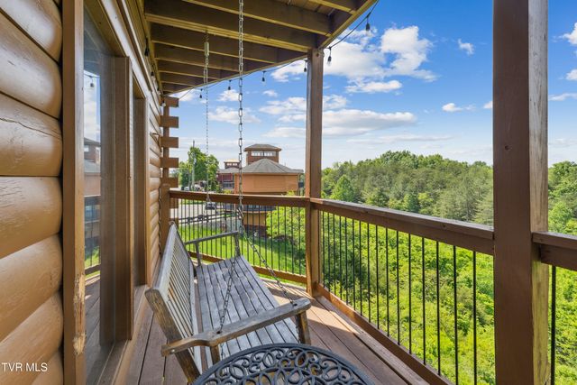2083 Kerr Rd, Sevierville, TN 37876