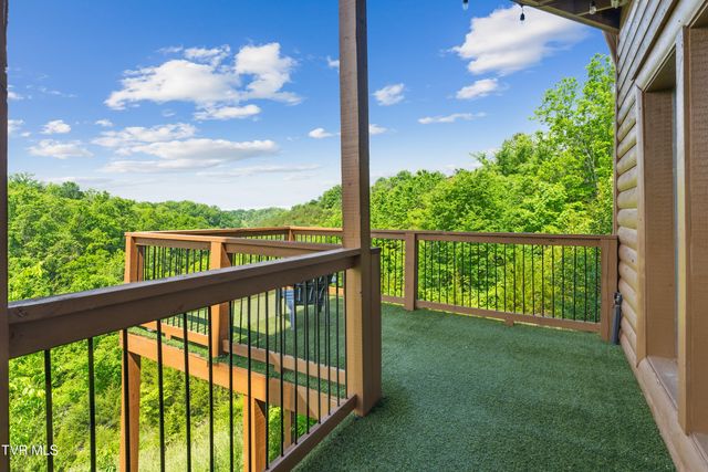 2083 Kerr Rd, Sevierville, TN 37876