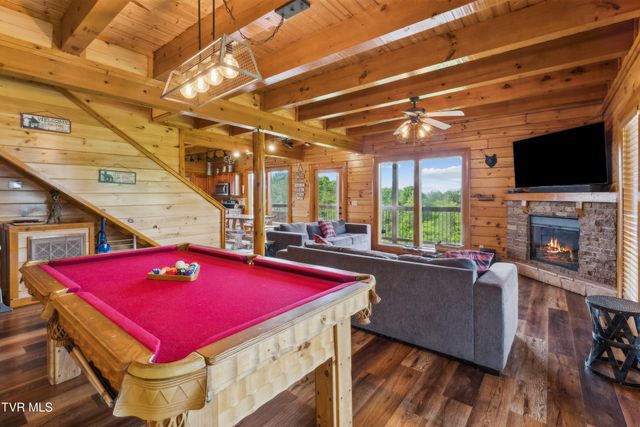 2083 Kerr Rd, Sevierville, TN 37876