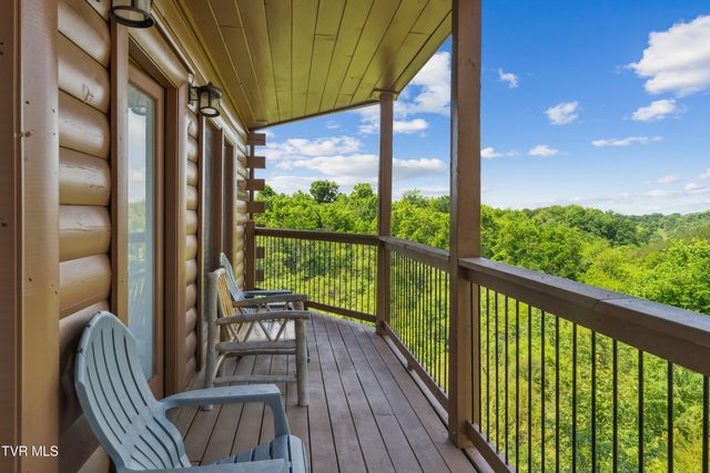 2083 Kerr Rd, Sevierville, TN 37876