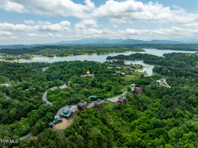2083 Kerr Rd, Sevierville, TN 37876