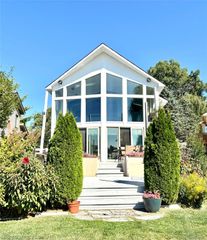 8871 Lakeview Drive, White Lake Charter Township, MI 48386