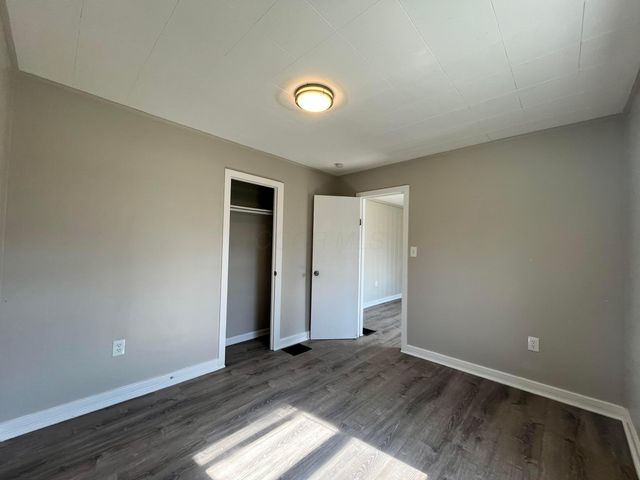 2352 Hiawatha Park Drive, Columbus, OH 43211