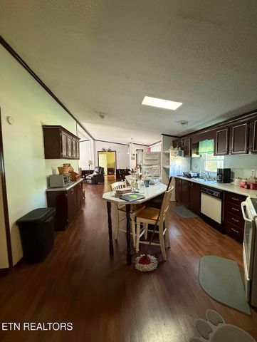 1231 Pump Springs Rd, Harrogate, TN 37752