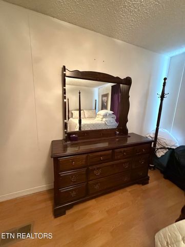 1231 Pump Springs Rd, Harrogate, TN 37752