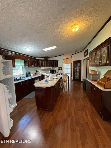 1231 Pump Springs Rd, Harrogate, TN 37752