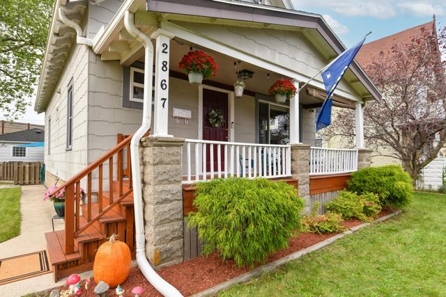 2867 S Linebarger TERRACE, Milwaukee, WI 53207