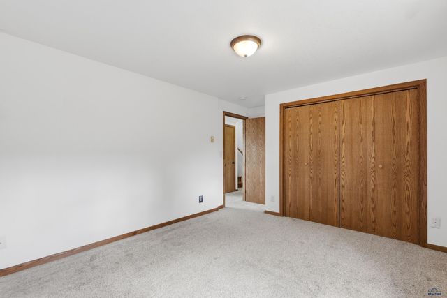 4015 OILER LN, Rapid City, SD 57701