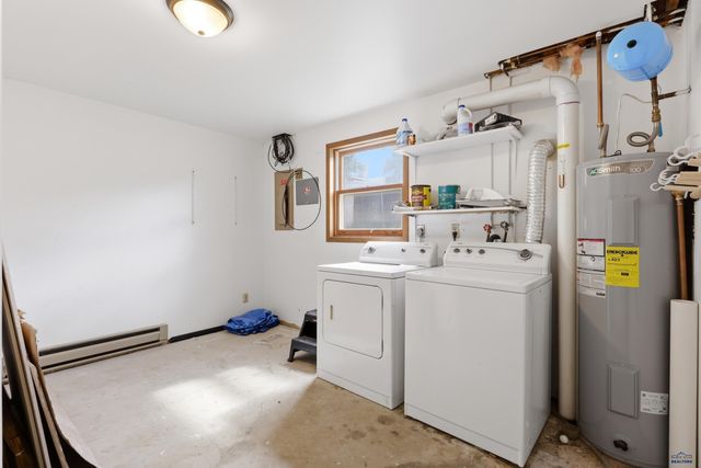 4015 OILER LN, Rapid City, SD 57701