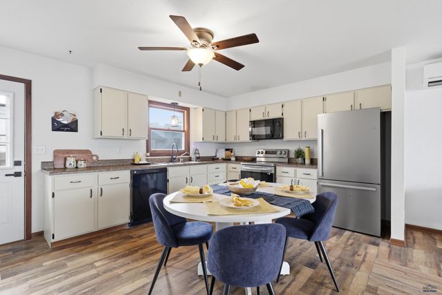 4015 OILER LN, Rapid City, SD 57701